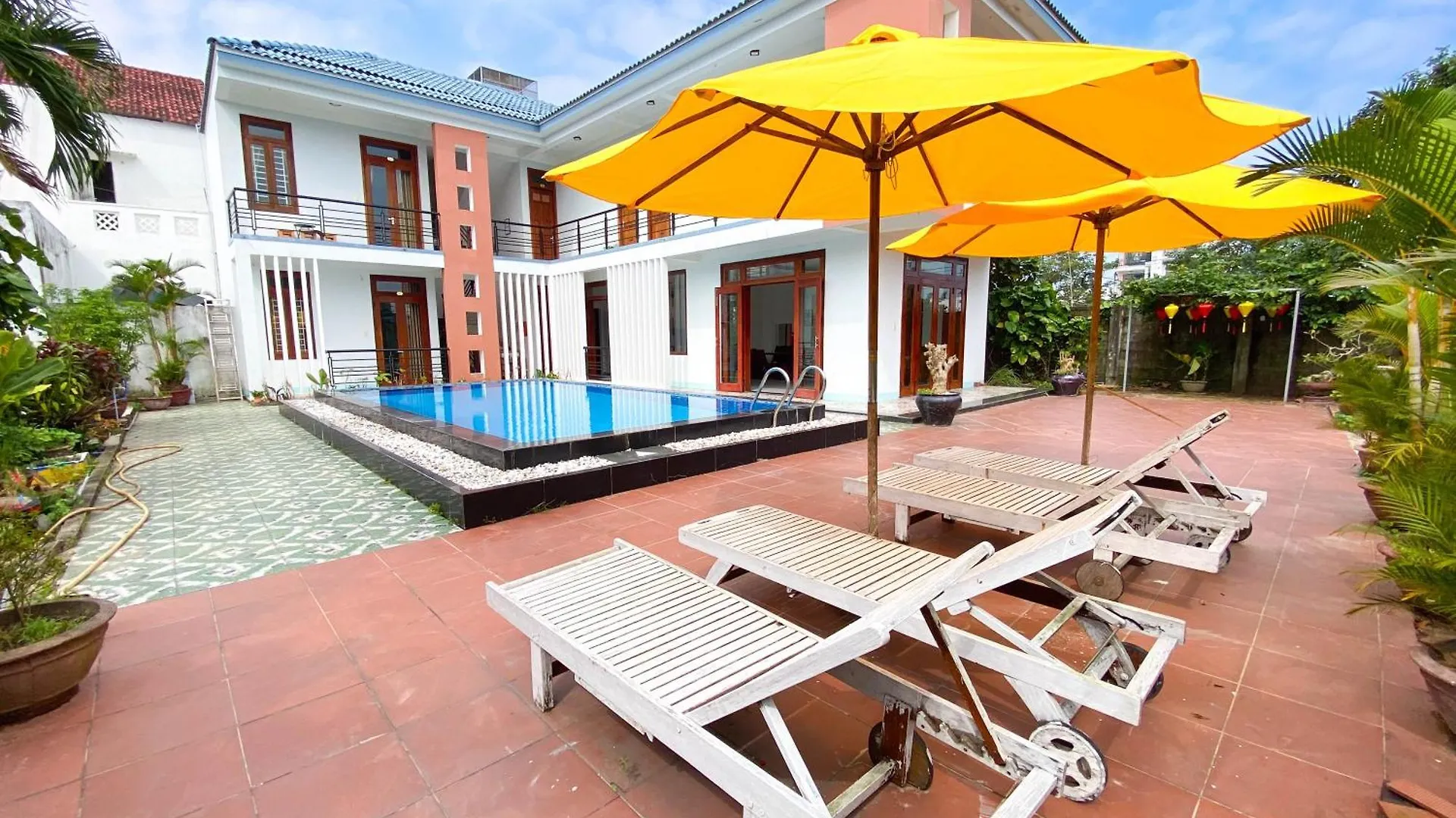 Nha Bong Villa Hoi An